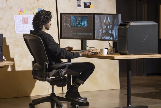 Photo of a man using an HP Z8 G4 desktop personal computer.