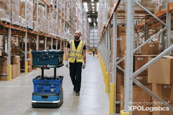 Warehouse AI, robot, XPO Logistics