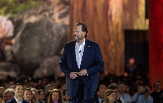Salesforce CEO Marc Benioff addresses Dreamforce 18 attendees during his keynote.