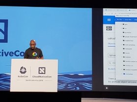 Kelsey Hightower KubeCon Knative demo
