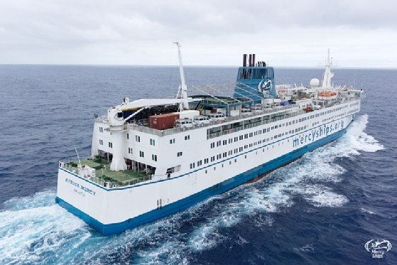 Photo of the 'Africa Mercy' hospital ship.