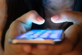 While some BI software vendors have invested in creating effective mobile apps, others have all but ignored mobile innovation or ineffectively tried to simply recreate the desktop experience on mobile devices. 