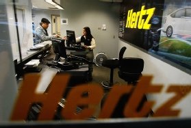 Photo of a Hertz rental car counter