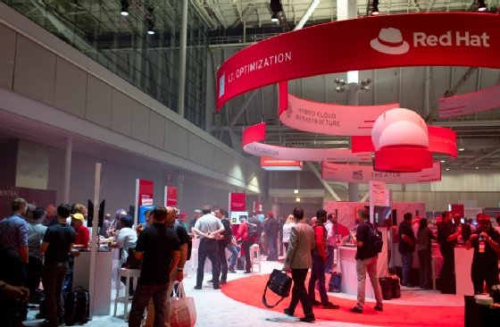 Red Hat Summit 2019 show floor