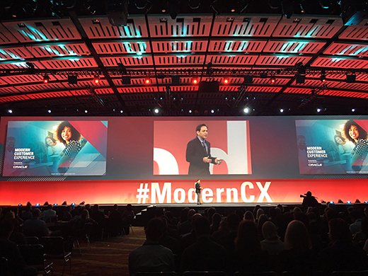 Shashi Seth presenting at ModernCX 2018
