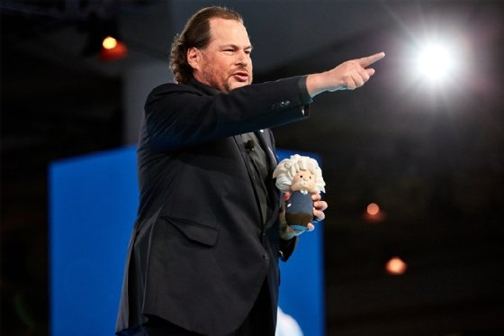 Photo of Salesforce CEO Marc Benioff and the Dreamforce conference in 2020