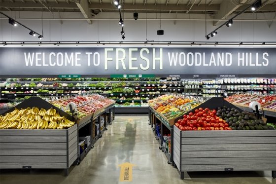 Amazon Fresh store 