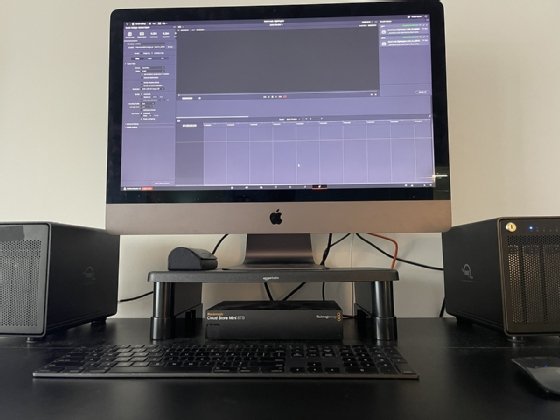 Blackmagic Cloud Store Mini in use.