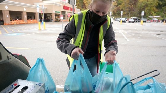 Giant Eagle curbside pickup