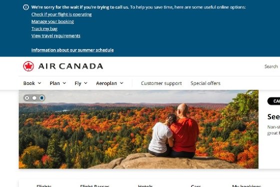 Air Canada's website apologizes to customers for long wait times,requests alternative contact methods.