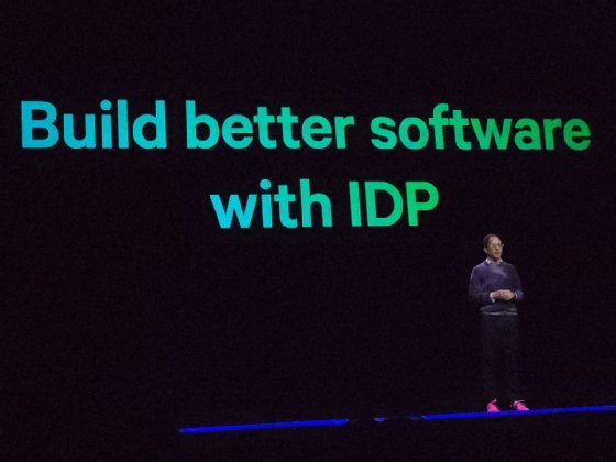 Datadog CTO Alexis Le-Quoc on stage at DASH 2025