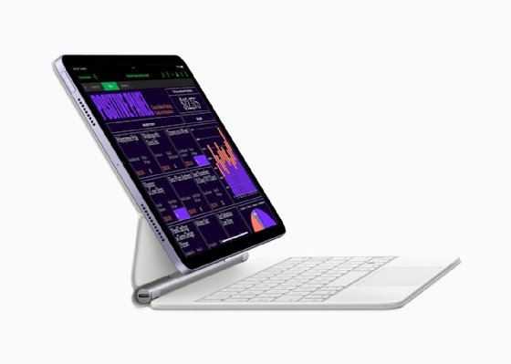 Photo of an Apple iPad Air with the Magic Keyboard