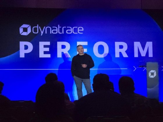 Michael Cabrera presents at Perform 2025
