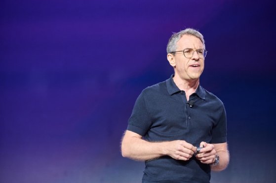 Photo of Stephen Keys speaking at IFS Unleashed